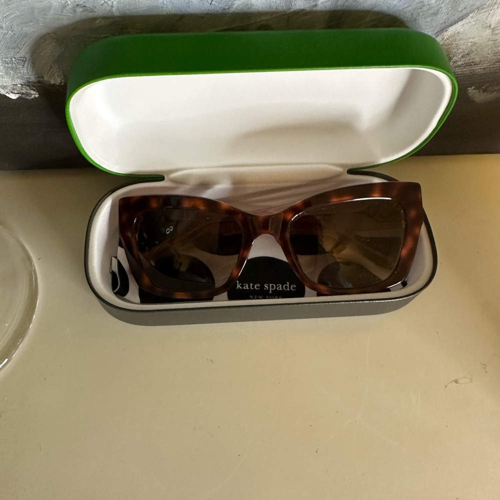Kate Spade Tortoise Shell Sunglasses - Picture 6 of 6